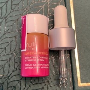 ⚜️3/$15 New Strivectin brightening and correcting serum mini